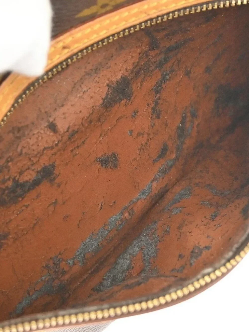 LOUIS VUITTON MARLY DRAGONNE GM CLUCTH BAG
